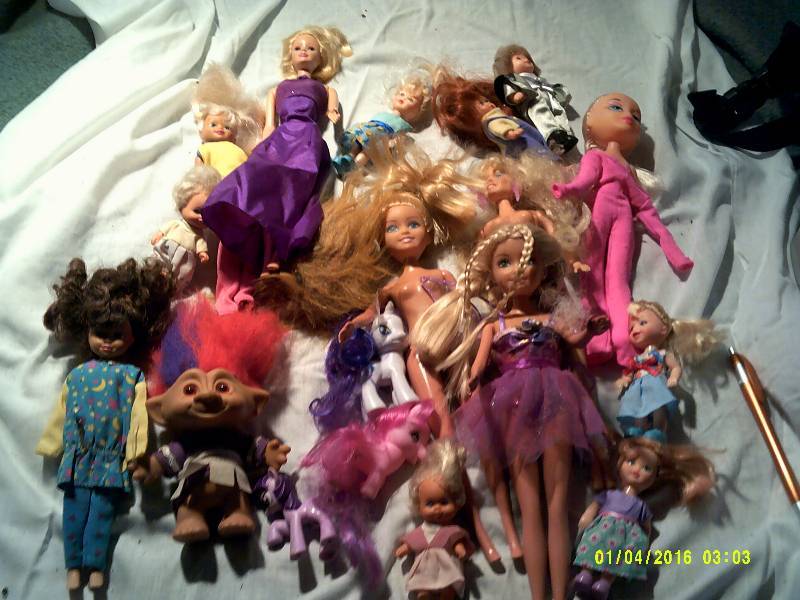 COLLECTIBLE BARBIES , MY LITTLE PONIES