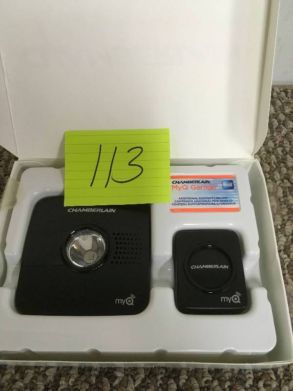lot 113 image: Chamberlain MyQ Universal Smartphone Garage Door Controller