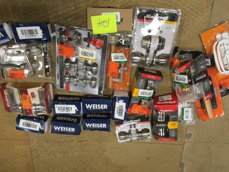 lot 124 image: Various Door Lock Sets