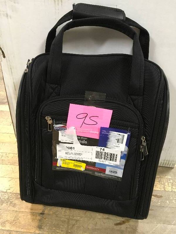 lot 95 image: American Tourister Atmosphera II Overnight Tote