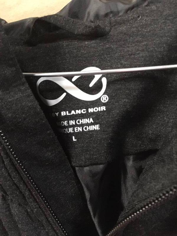 lot 147 image: Womens Be By Blanc Noir Hooded Packable Down Vest