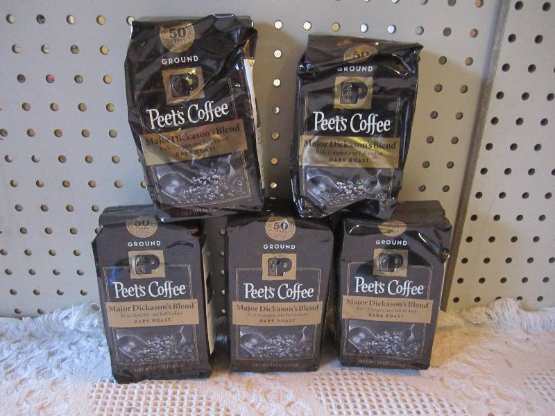 lot 19 image: Lot of 5 Bags Peets Coffee Major D...