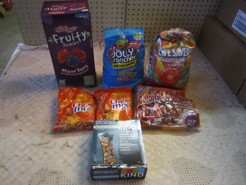 lot 37 image: Misc Candy & Snacks Dates range fro...