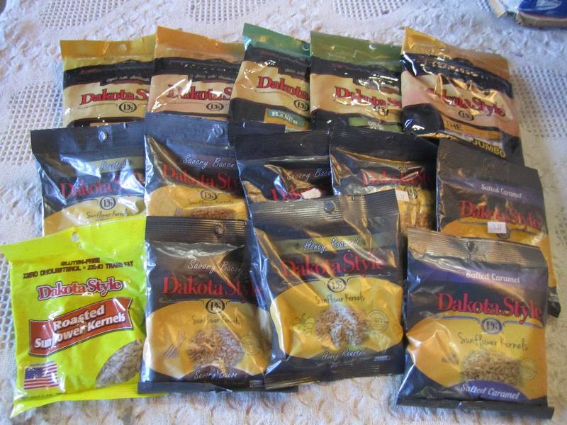 lot 53 image: 14 Bags Misc Dakota Style Sunflower...