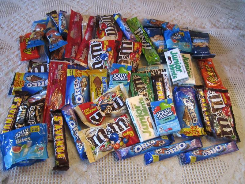 lot 71 image: Large Lot of Misc Candy Best by dat...