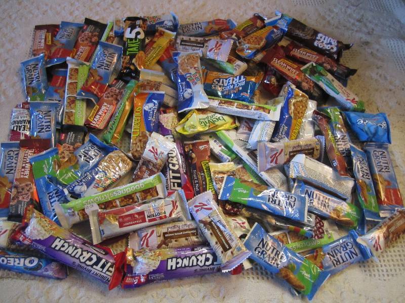 lot 78 image: Large Lot of Misc Granola and Power...
