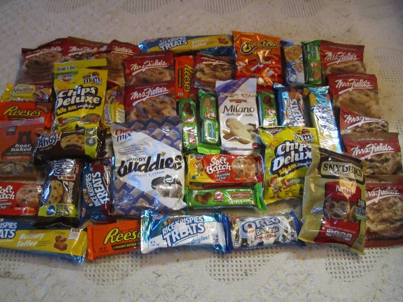 lot 80 image: Large Lot of Misc Snack Cookies and...