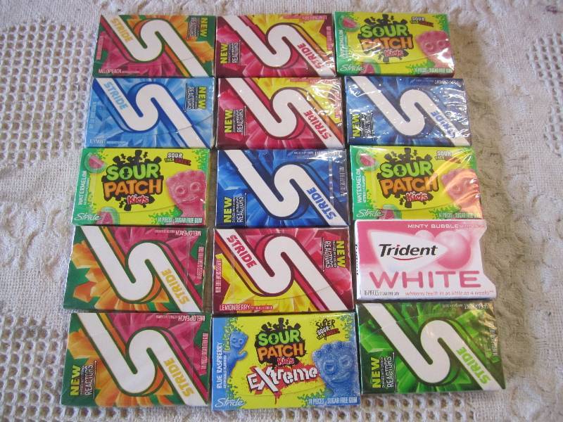 lot 85 image: Lot of 15 Various Packs of Gum Best...