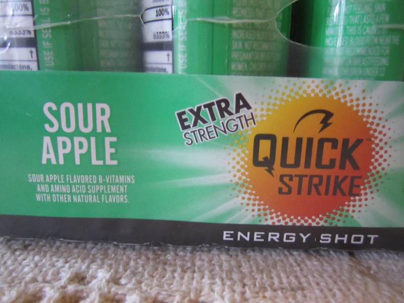 lot 90 image: Pack of 12 Quick Strike 5 Hour Ener...