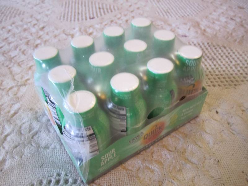 lot 91 image: Pack of 12 Quick Strike 5 Hour Ener...