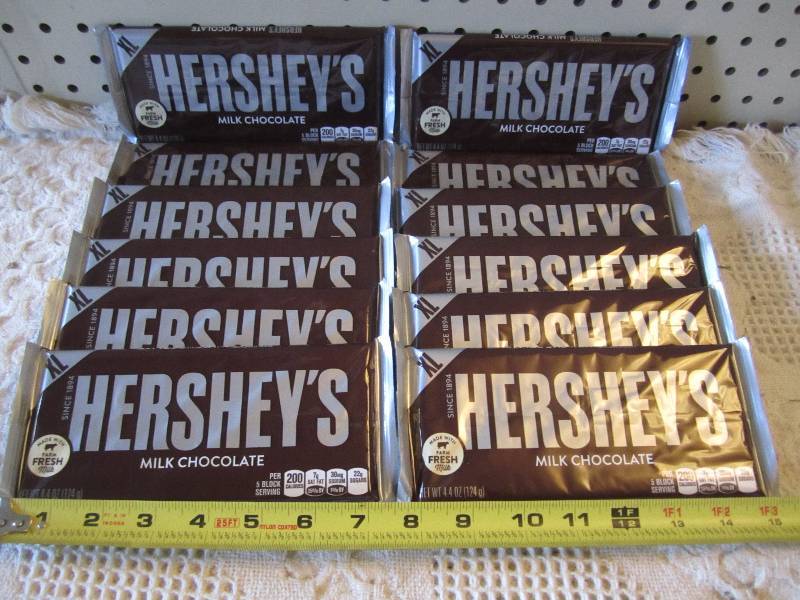 lot 131 image: Lot of 12 X-Large Hersheys Milk Cho...