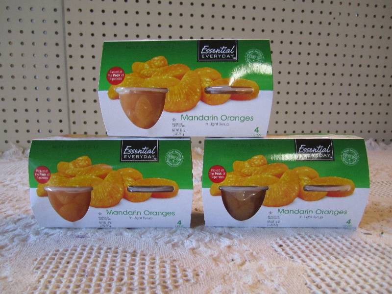 lot 132 image: 3 Packs of Mandarin Oranges Cups 4 ...