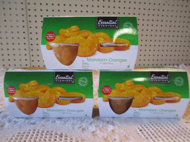 lot 135 image: 3 Packs of Mandarin Oranges Cups 4 ...