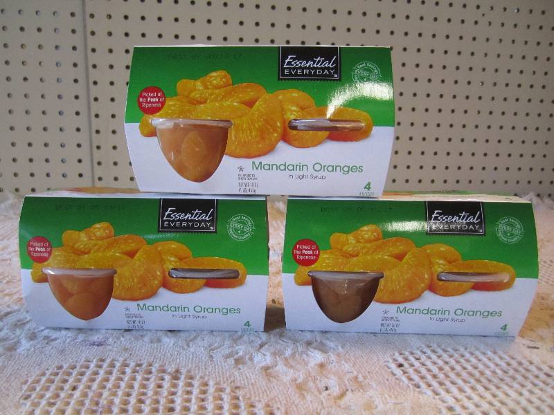 lot 137 image: 3 Packs of Mandarin Oranges Cups 4 ...