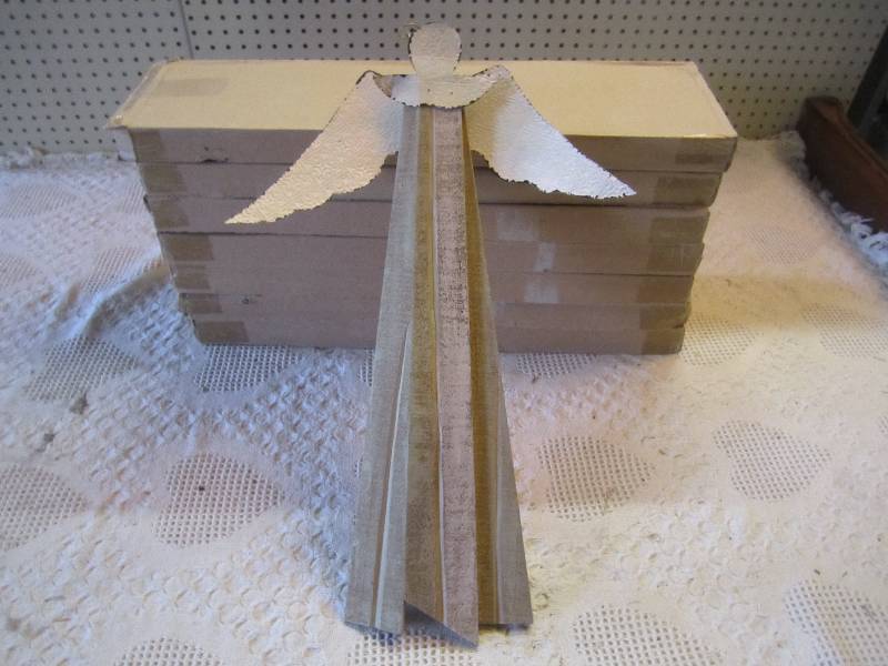 lot 161 image: Lot of 7 Wood and Metal Angel Decor...