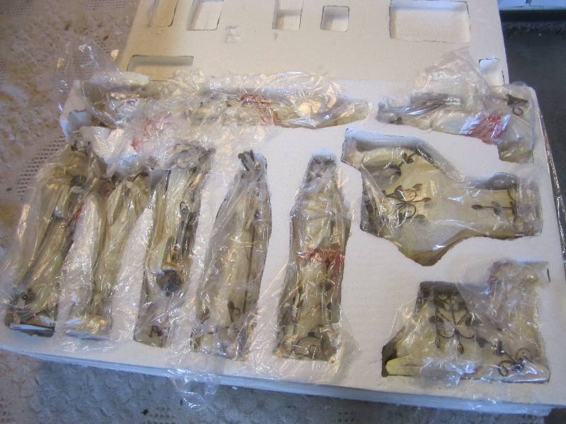 lot 162 image: 12 pc Nativity Set Tallest is 12  ...