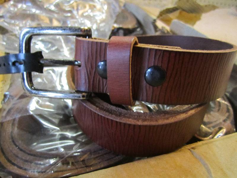 lot 200 image: Lot of 11 Canyon Outback Leather Be...