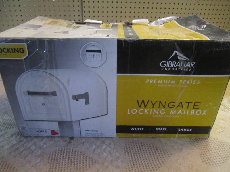 lot 235 image: Gibraltar Wyngate Large Steel Locki...