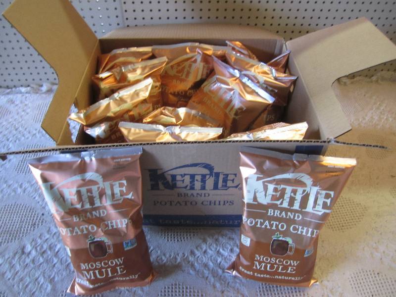 lot 252 image: Case of 12 Bags Kettle Brand Potato...