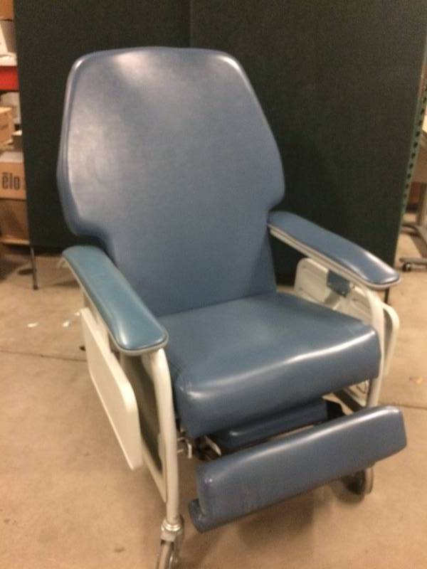 lot 3 image: MSRP $2500 Lumex 587W427 Extra-Wide 450lb Capacity Resident  Patient Recliner With Side Tables Clinical Care Medical IV MEDS Administration Dialysis Recliner - Excellent Condition