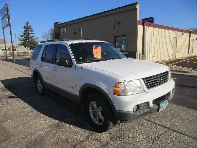 lot 3 image: 2002 Explorer