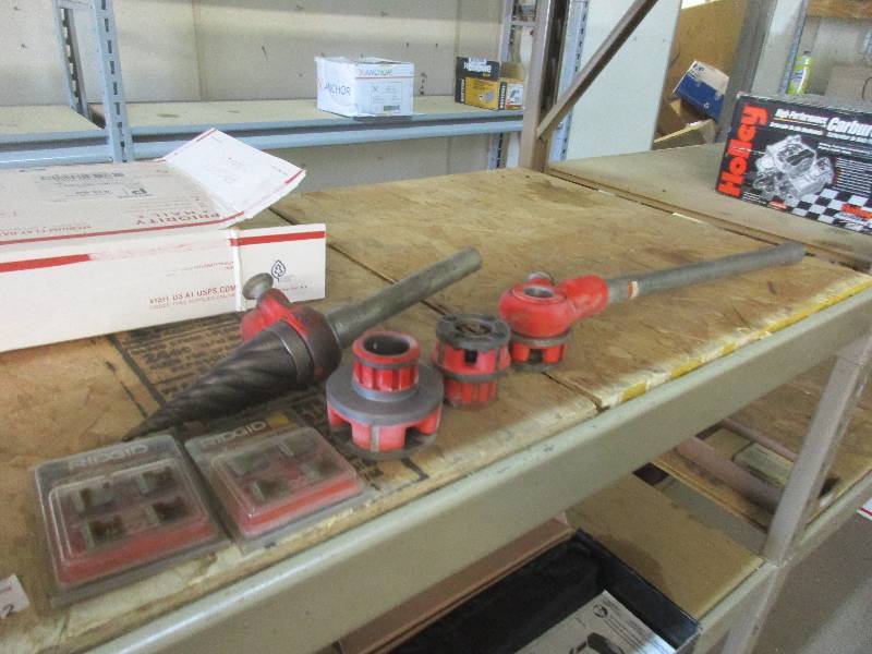lot 12 image: Rigid Pipe Threader