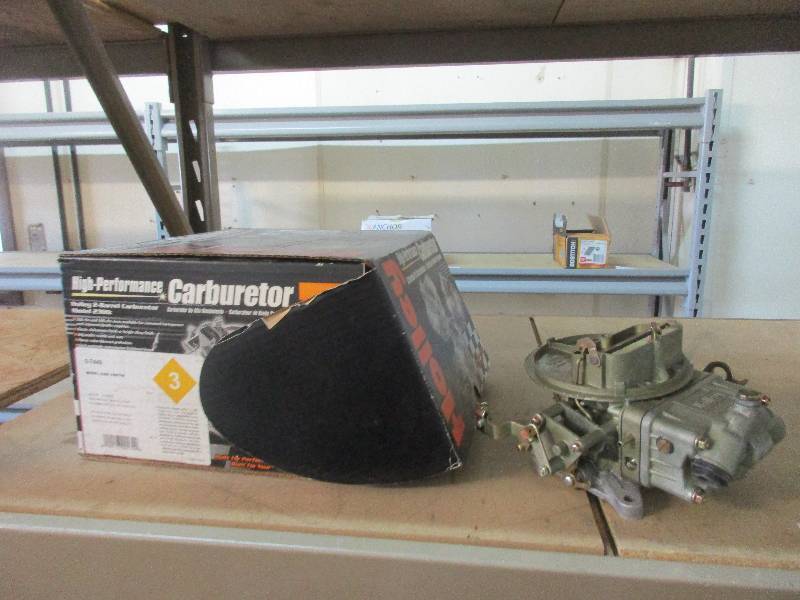 lot 15 image: Holley Carb