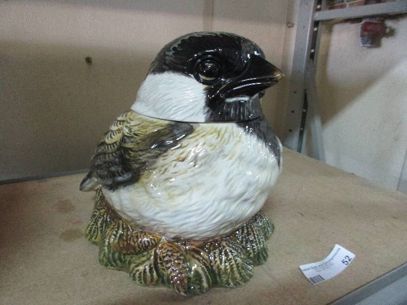 lot 52 image: Chickadee Cookie Jar
