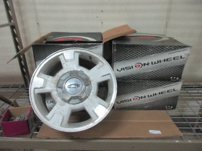 lot 77 image: Ford Rims