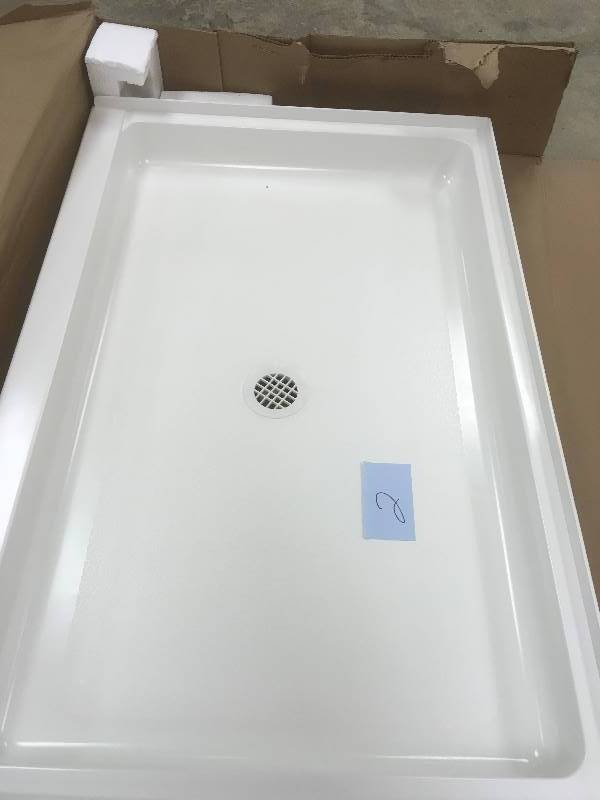 lot 2 image: Veritek Single Threshold Square Shower Base - Size 32W x 48D, Finish White open box never used