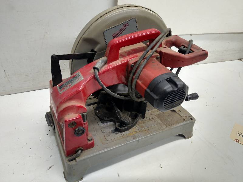 lot 31 image: Milwaukee 14 Dry Cut Saw, 72 Tooth...
