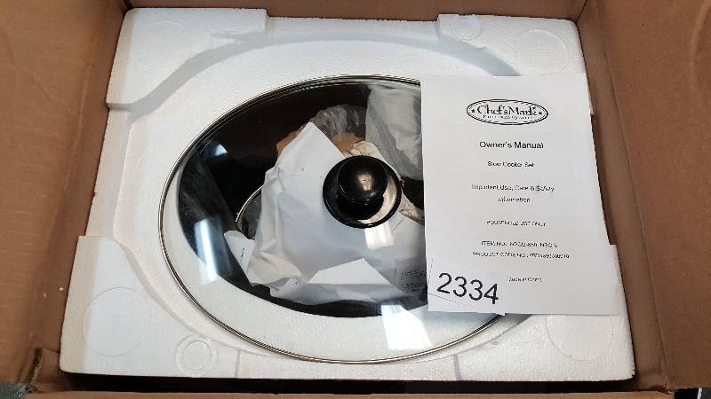 lot 2334 image: Chefs Mark 6.5-Qt. Slow Cooker with Mini Crock