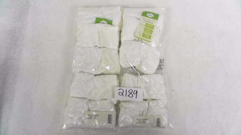 lot 2189 image: 10 pc. Disney Cuddly Bodysuit with Grow-An-Inch Snaps - Size 0-3 Months