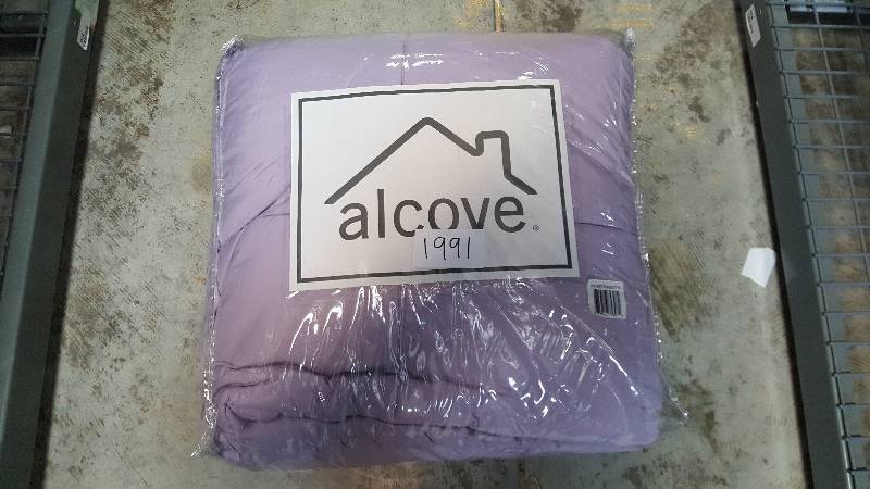 lot 1991 image: alcove Solid Color Microfiber Reversible Comforter - Queen Size