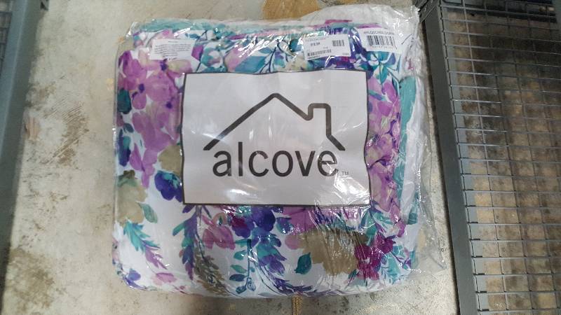 lot 1995 image: alcove Misha 30-Pc. Bedroom Super Set - Queen Size