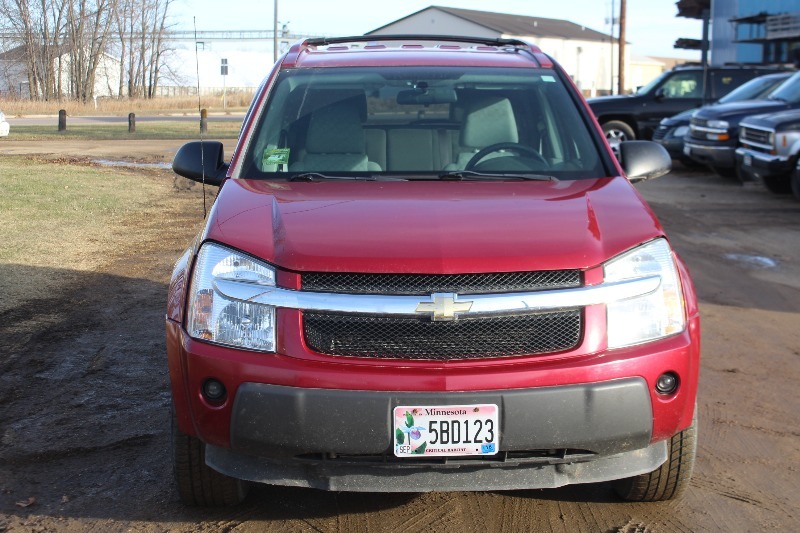 lot 2022 image: 2005 Chevrolet Equinox LT AWD