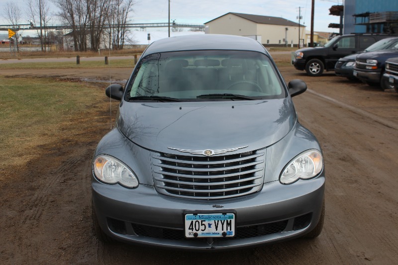 lot 2028 image: 2009 Chrysler PT Cruiser - 93,444 Miles -