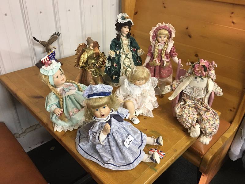 7 Collectors Dolls