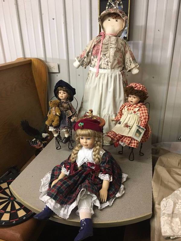 4 Collectors Dolls