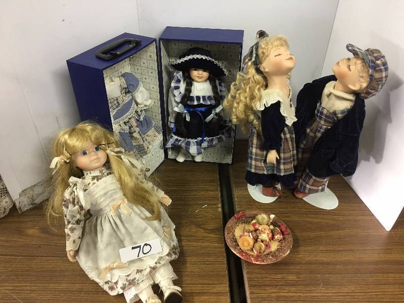 4 Collectors Dolls