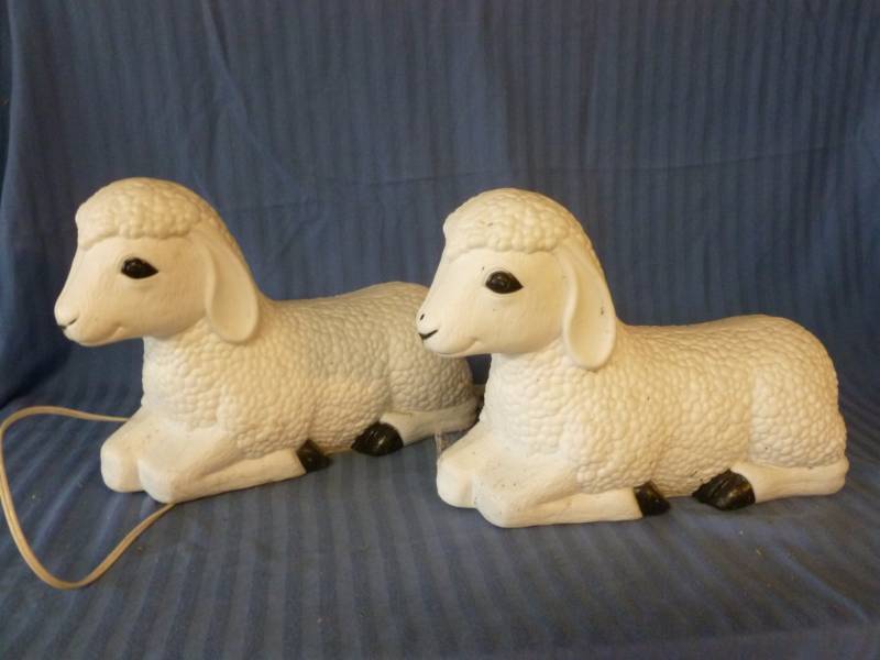 lot 27 image: Blow Molds