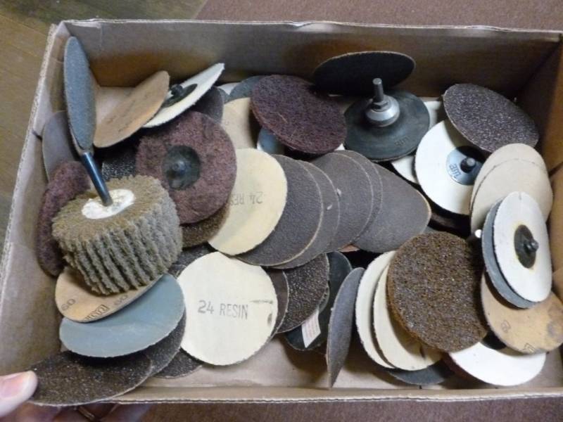 lot 40 image: Autobody Items