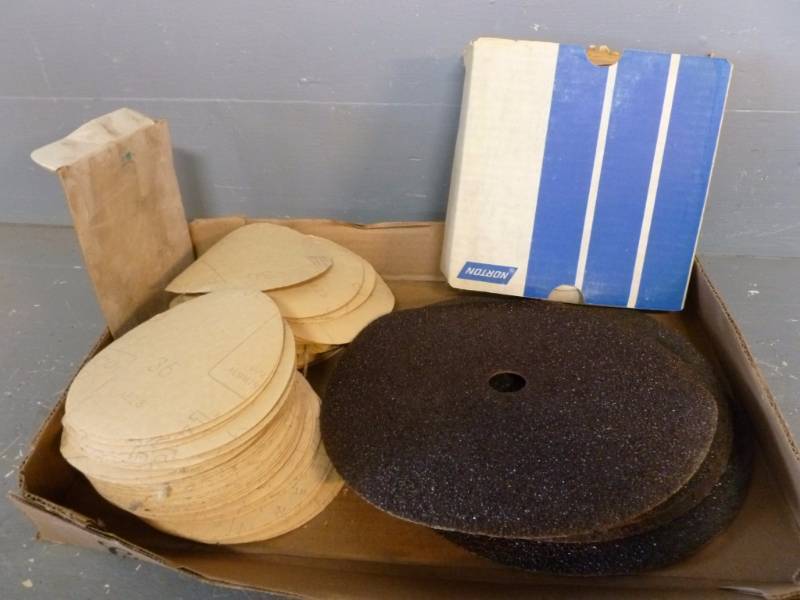 lot 53 image: Autobody Items
