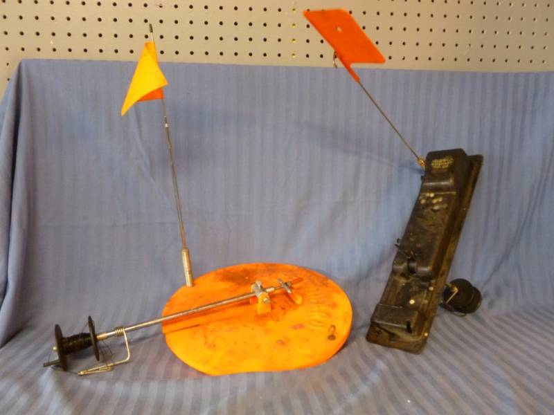 lot 159 image: Ice Fishing Items