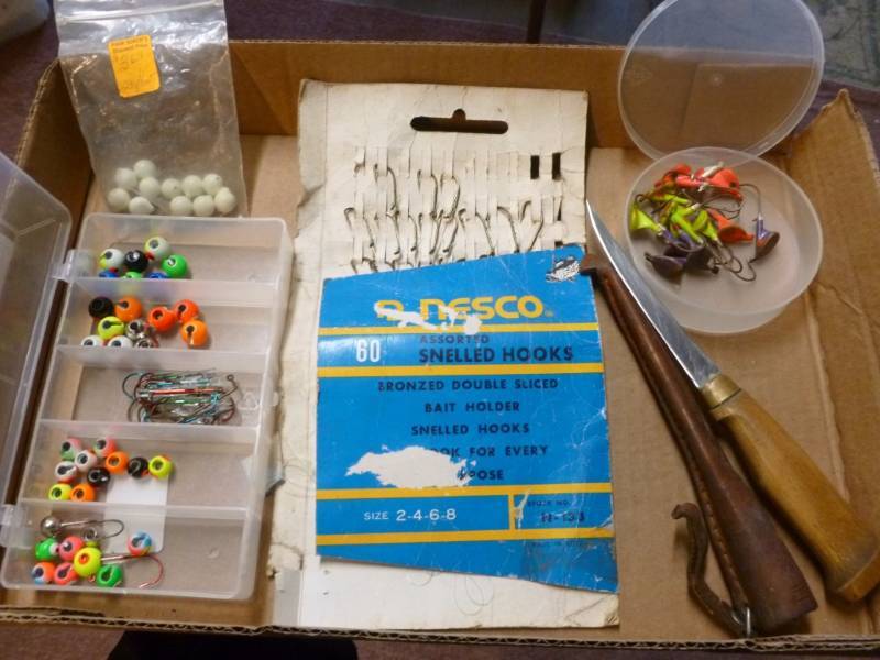 lot 160 image: Fishing Items