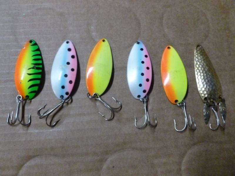 lot 163 image: Fishing Baits
