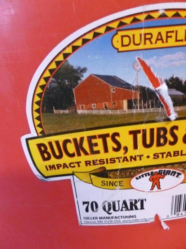 lot 191 image: Feeder Tub