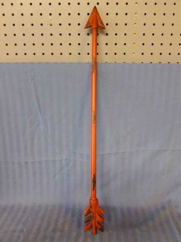 lot 196 image: Cast Iron Arrow