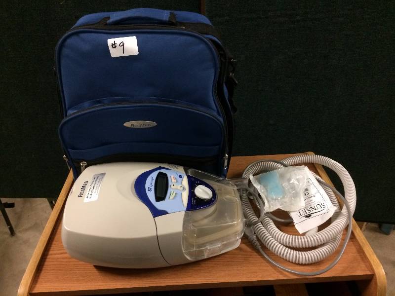 ResMed S7 Lightweight Support CPAP with Carry Bag + Extras Works