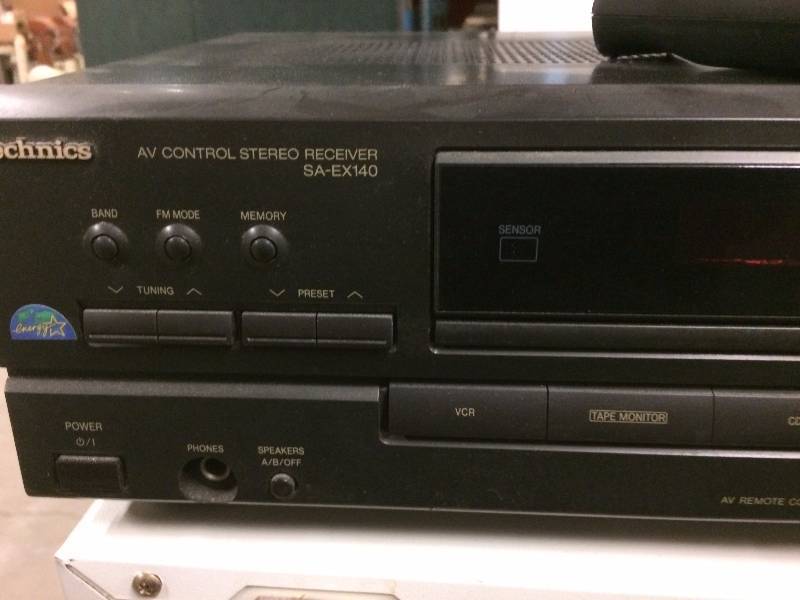 lot 6 image: Technics SA EX140 2 Channel 103 Watts per Channel AMFM Stereo Receiver Amplifier w Phono With Remote - Working Condition